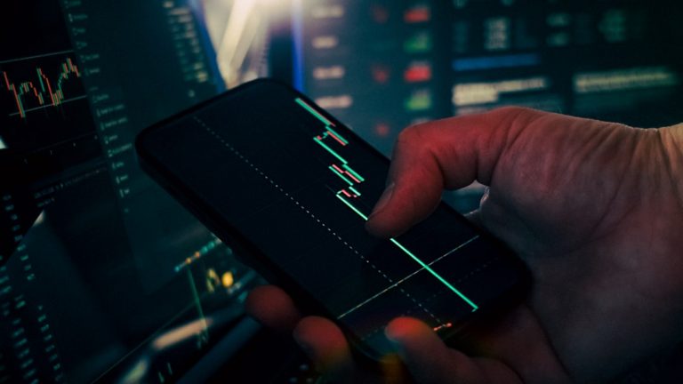 Мобильная торговля на бирже с помощью торговых роботов на Андроид